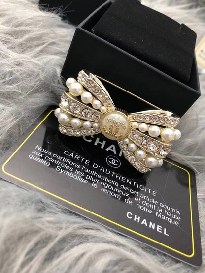 CHX30 Classic fashion women brooch gold-plated jewelry