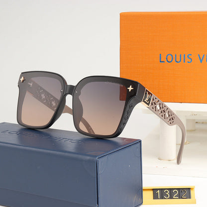 1322 Sunglasses with box