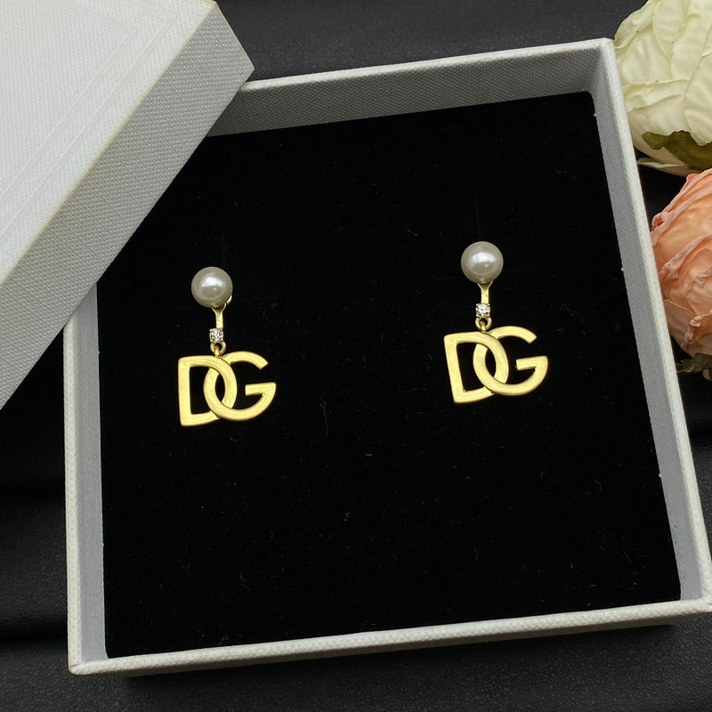 DGE5  Woman fashion alloy earrings  Jewelry