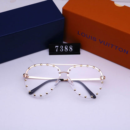 7388 Sunglasses with box