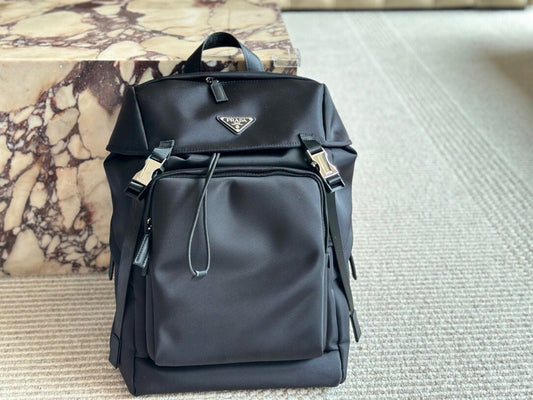 PBM8  Backpack for men and women 43*27cm