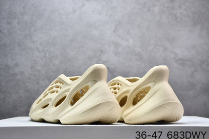 BYS16 Couples Yeezy shoes 36-46 with box