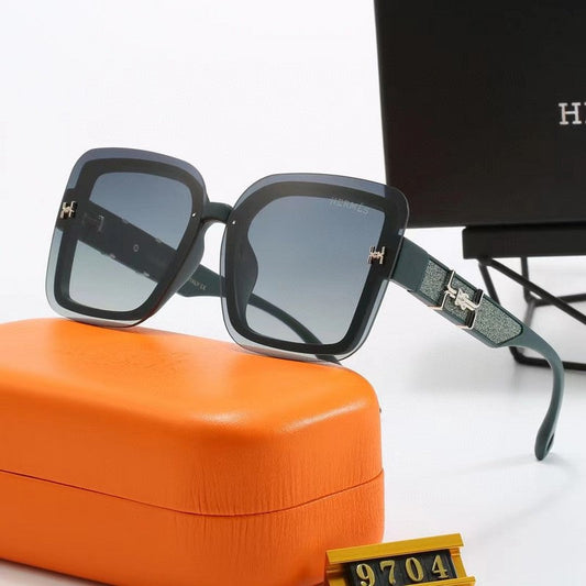 9704   sunglasses with box