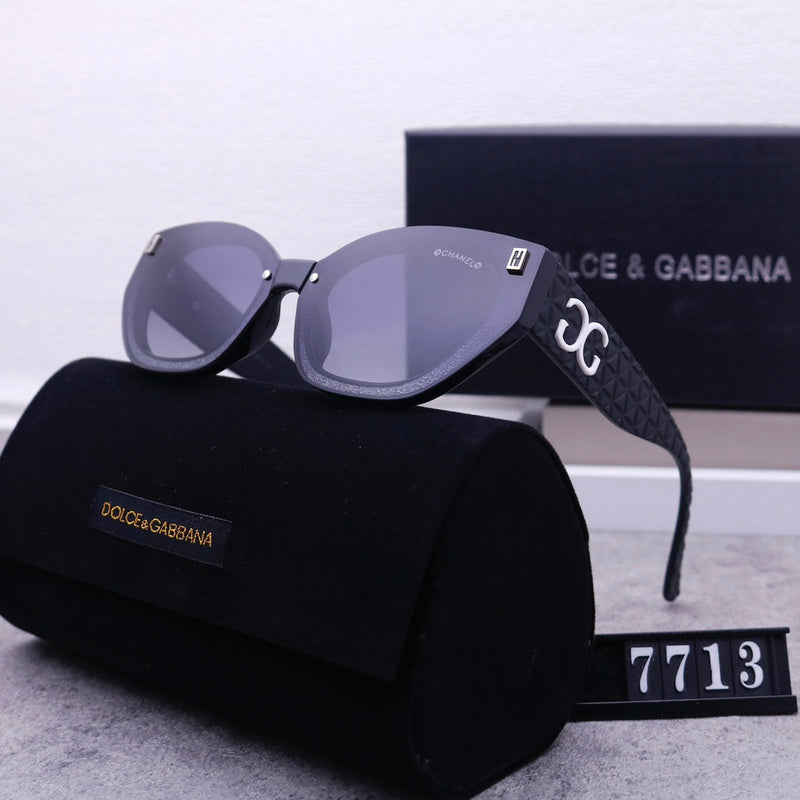 7713 Sunglasses with box