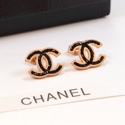 CHE118  18K Titanium Steel Color Gold Couple Double C Letter Black Diamond Stud Earrings  Jewelry