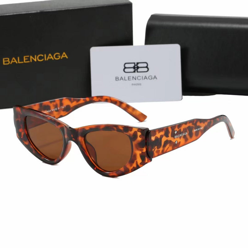 2307 Sunglasses with box