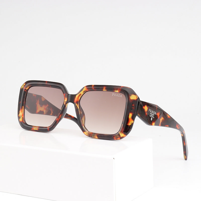 8408 Sunglasses with box