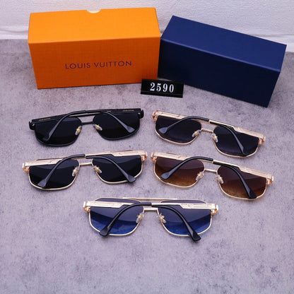 2590   Sunglasses with box