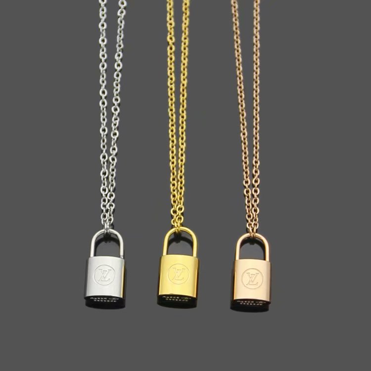 LN21 316L steel gold plated L*V necklace high quality jewelry