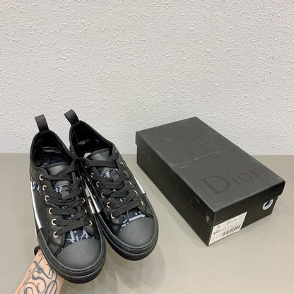 MDS13  Men's and women's casual shoes size 36-44 with box