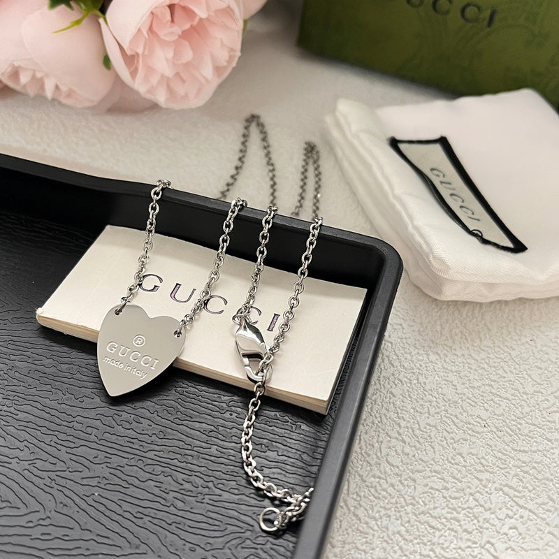 X520  Women's fashion heart necklace jewelry