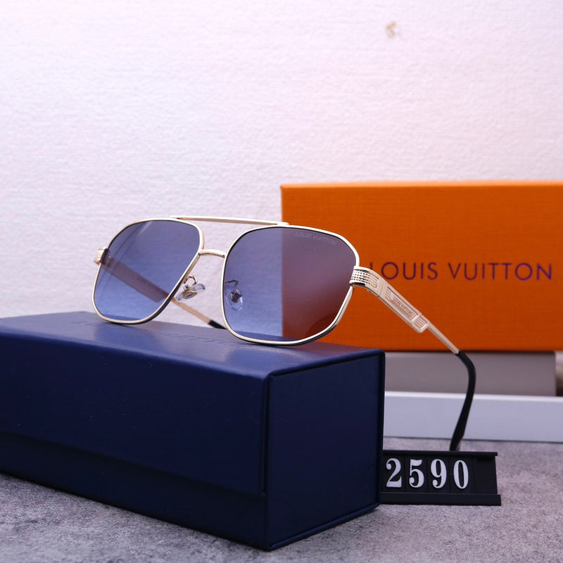 2590   Sunglasses with box