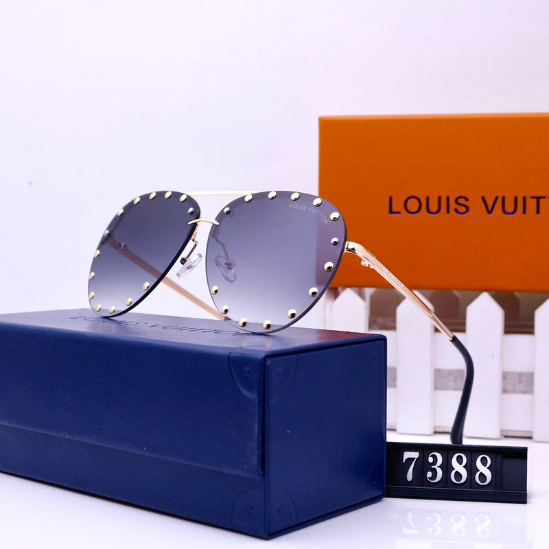 7388 Sunglasses with box